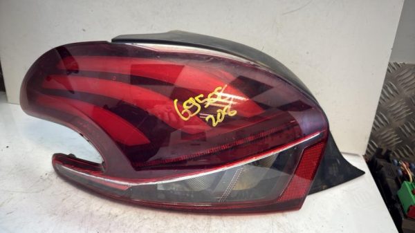 Feu arriere principal gauche (feux) PEUGEOT 208 1 PHASE 2 Diesel image 3