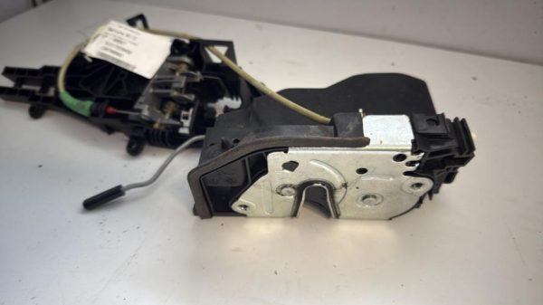 Serrure avant droit BMW X1 E84 PHASE 2 Diesel image 1