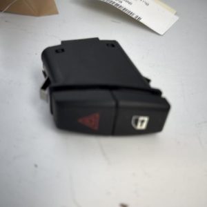Bouton de warning BMW X1 E84 PHASE 2 Diesel image 1