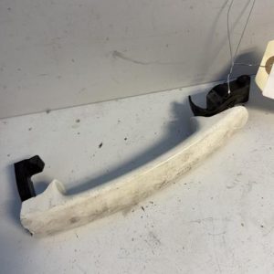 Poignee porte avant gauche VOLKSWAGEN POLO 5 PHASE 1 Diesel image 1