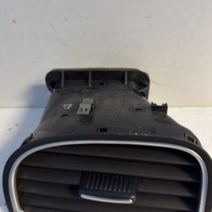 Aerateur tableau de bord avant gauche VOLKSWAGEN GOLF 6 Essence image 1