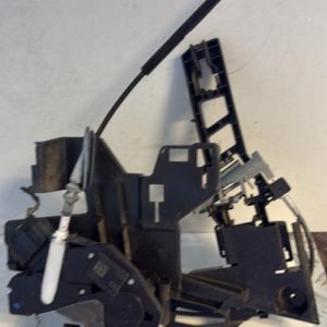 Serrure avant droit FORD FIESTA 6 PHASE 1 Diesel image 1