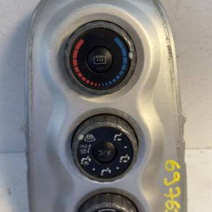 Commande chauffage TOYOTA YARIS 2 PHASE 1 Diesel image 1