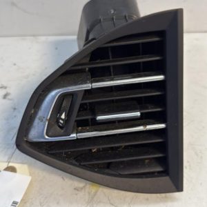 Aerateur tableau de bord avant gauche PEUGEOT 308 2 PHASE 2 Essence image 5
