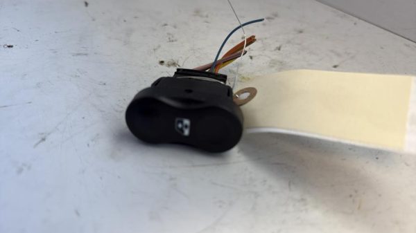 Interrupteur de leve vitre DACIA SANDERO 1 Essence image 2