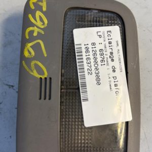 Eclairage de plafonnier TOYOTA YARIS 2 PHASE 1 Diesel image 1