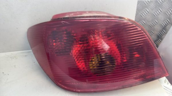 Feu arriere principal droit (feux) PEUGEOT 307 PHASE 1 Diesel image 1