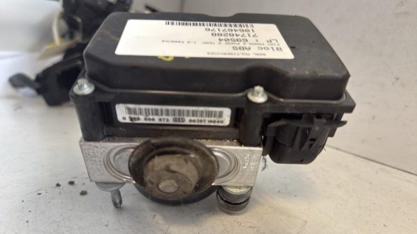 Bloc ABS (freins anti-blocage) FIAT PANDA 2 PHASE 2 Essence image 4