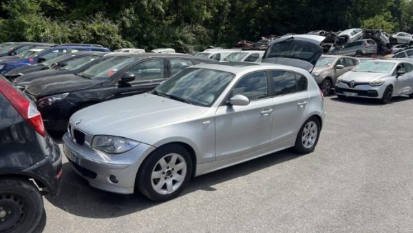 Vitre avant droit BMW SERIE 1 E87 PHASE 1 Essence image 4