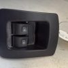 Interrupteur de leve vitre avant gauche DACIA SANDERO 2 PHASE 1 Essence image 3