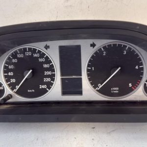 Compteur MERCEDES CLASSE B 245 PHASE 1 Diesel image 1