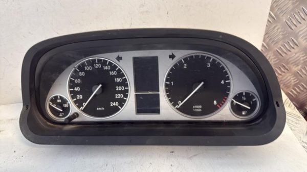 Compteur MERCEDES CLASSE B 245 PHASE 1 Diesel image 2