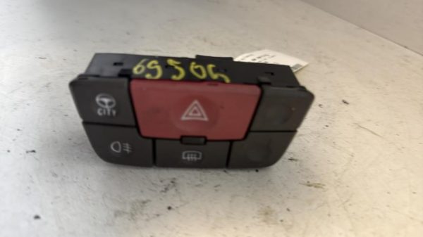 Bouton de warning FIAT PANDA 2 PHASE 2 Essence image 1