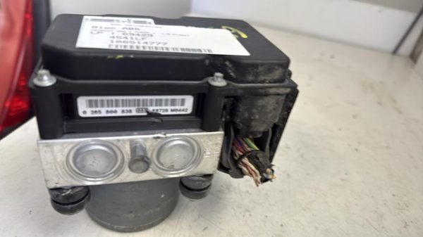 Bloc ABS (freins anti-blocage) PEUGEOT 308 1 PHASE 1 Diesel image 2