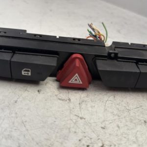 Bouton de warning KIA CEE-D 1 PHASE 2 Diesel image 1