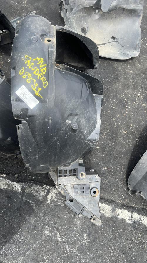 Pare boue avant droit DACIA SANDERO 2 PHASE 1 Essence image 1