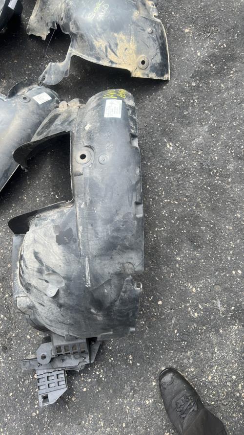 Pare boue avant gauche DACIA SANDERO 2 PHASE 1 Essence image 2