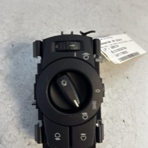 Commande de phare BMW SERIE 1 E87 PHASE 2 Diesel image 1