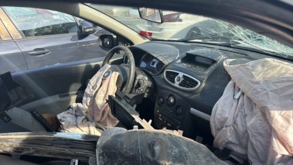 Malle/Hayon arriere RENAULT CLIO 3 PHASE 2 Diesel image 4