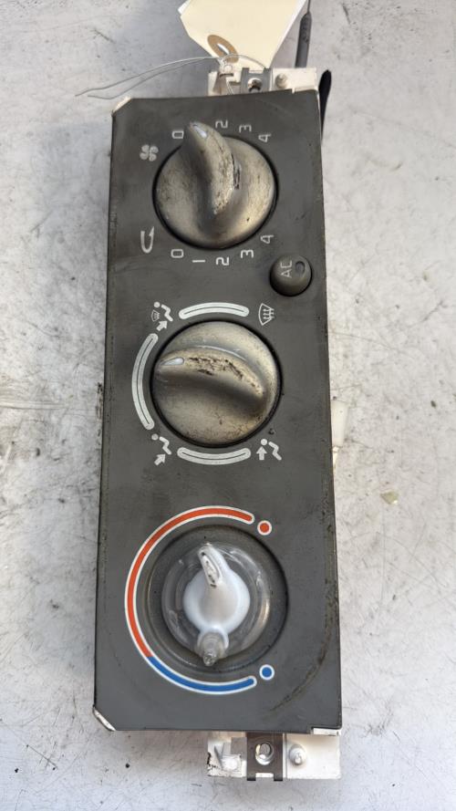 Commande chauffage RENAULT TWINGO 1 PHASE 3 Essence image 2
