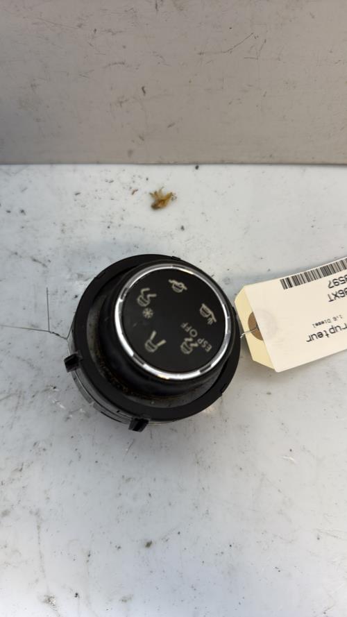 Bouton/Interrupteur PEUGEOT 3008 1 PHASE 1 Diesel image 1