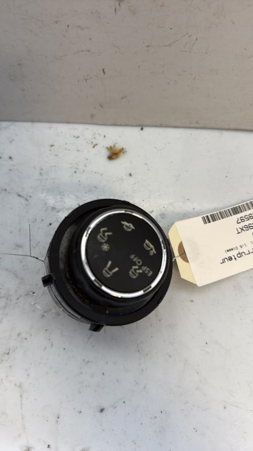 Bouton/Interrupteur PEUGEOT 3008 1 PHASE 1 Diesel image 2