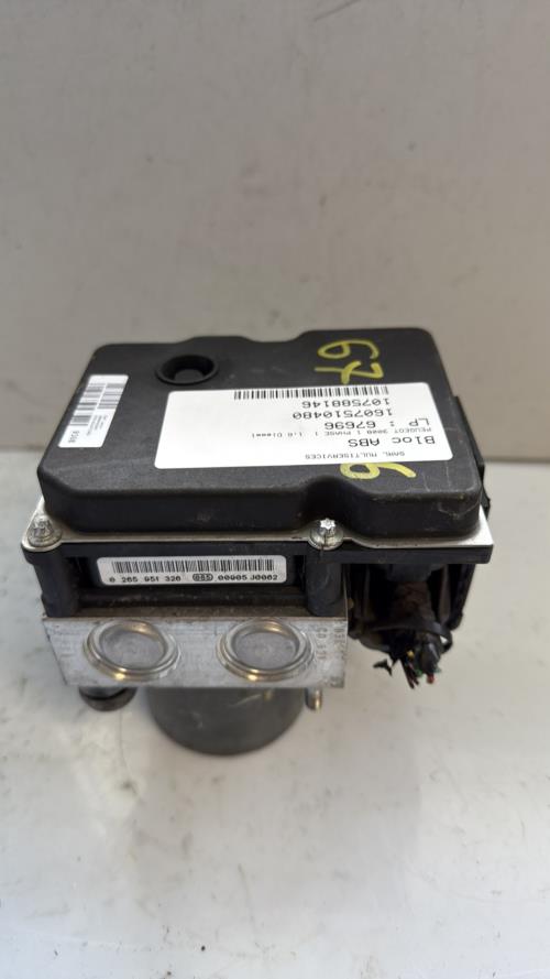 Bloc ABS (freins anti-blocage) PEUGEOT 3008 1 PHASE 1 Diesel image 3