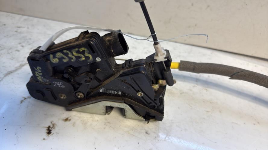 Serrure arriere gauche BMW SERIE 3 E46 PHASE 1 Diesel image 1