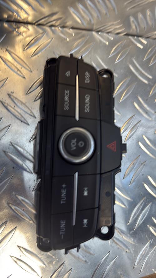 Commande autoradio FORD FOCUS 3 PHASE 2 Diesel image 1