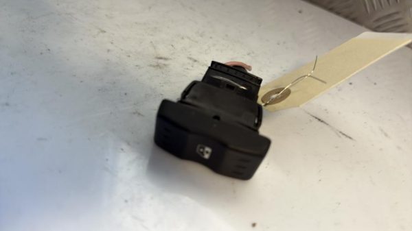 Interrupteur de leve vitre DACIA LOGAN MCV 1 PHASE 1 BREAK Essence image 1
