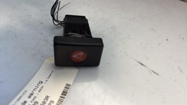 Bouton de warning DACIA LOGAN MCV 1 PHASE 1 BREAK Essence image 3