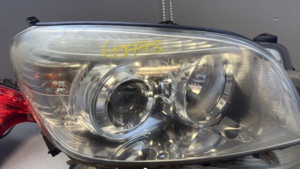 Optique avant principal droit (feux)(phare) TOYOTA RAV4 3 PHASE 1 Diesel image 1