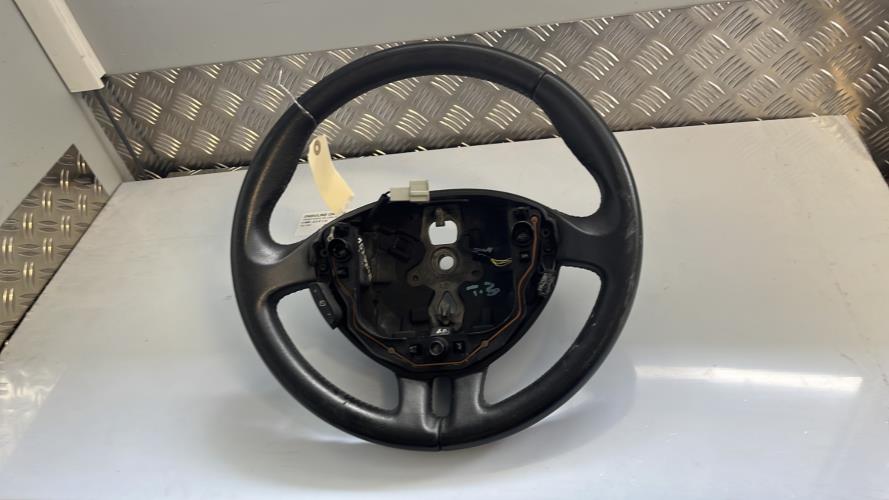 Volant RENAULT CLIO 3 PHASE 2 Diesel image 1