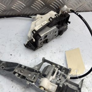 Serrure avant droit PEUGEOT 308 1 SW PHASE 2 BREAK Diesel image 1