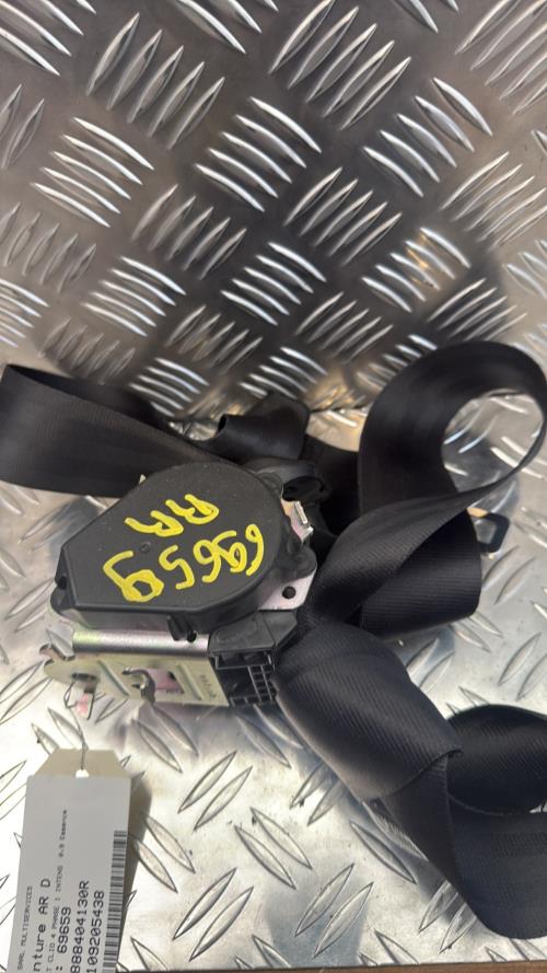 Ceinture arriere droit RENAULT CLIO 4 PHASE 1 Essence image 1