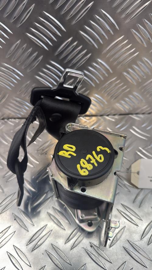 Ceinture arriere centrale RENAULT CLIO 4 PHASE 1 Essence image 1
