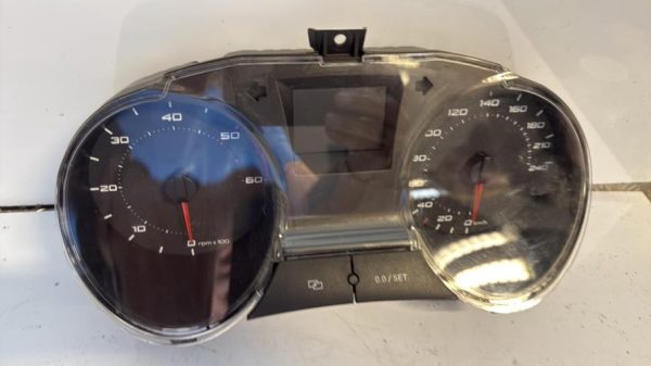 Compteur SEAT IBIZA 4 PHASE 2 Diesel image 1