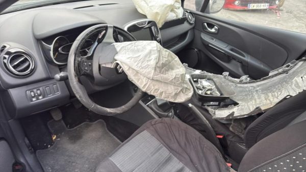 Lecteur de carte (neiman) RENAULT CLIO 4 PHASE 1 Essence image 6