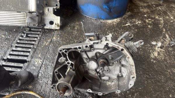 Boite de vitesses RENAULT CLIO 2 PHASE 2 Essence image 5