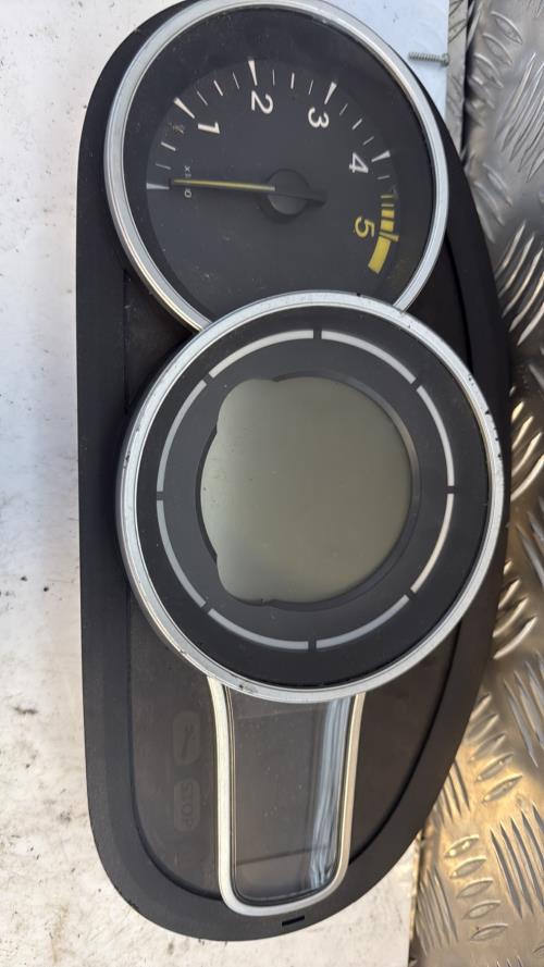 Compteur RENAULT MEGANE 3 PHASE 1 Diesel image 2