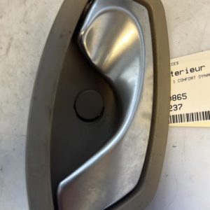Poignee interieur avant droit RENAULT CLIO 3 PHASE 1 Diesel image 1