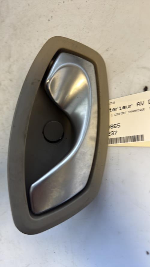 Poignee interieur avant droit RENAULT CLIO 3 PHASE 1 Diesel image 3
