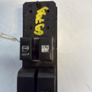 Interrupteur de leve vitre avant gauche SUZUKI SWIFT 3 Essence image 1