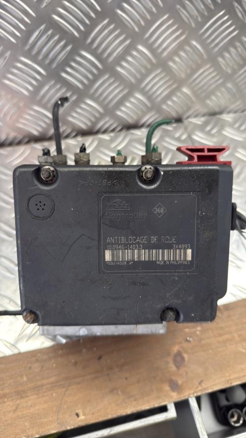 Bloc ABS (freins anti-blocage) RENAULT MASTER 2 PHASE 1 Diesel image 2
