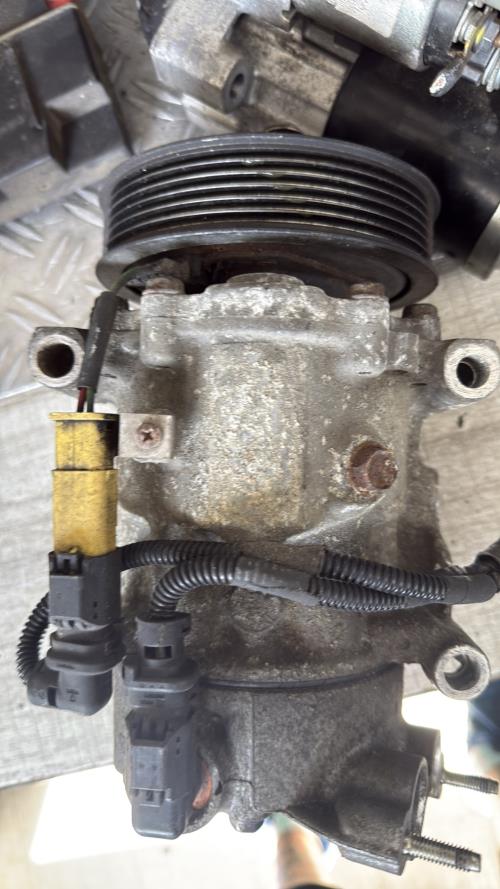 Compresseur clim PEUGEOT 5008 1 PHASE 2 Diesel image 2