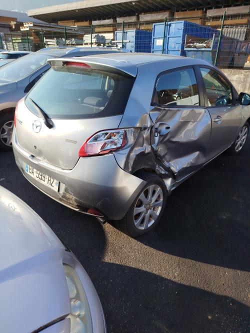 Pare choc avant MAZDA 2 2 PHASE 1 Essence image 1