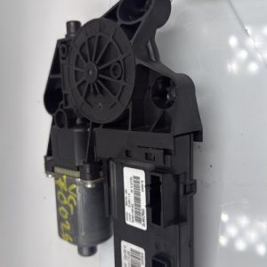 Moteur leve vitre avant gauche RENAULT MEGANE 3 PHASE 1 Diesel - Image 1
