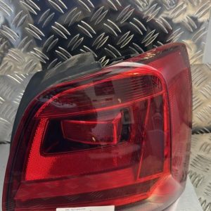 Feu arriere principal droit (feux) VOLKSWAGEN POLO 5 PHASE 2 Diesel - Image 1
