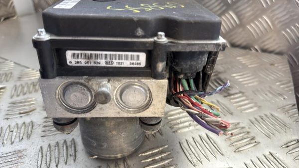Bloc ABS (freins anti-blocage) CITROEN C4 GRAND PICASSO 1 Diesel - Image 2