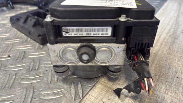 Bloc ABS (freins anti-blocage) DACIA SANDERO 1 Diesel - Image 4